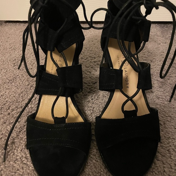 Chinese Laundry Women's Raja Wedge Sandal 8.5 EUC black - Picture 2 of 11